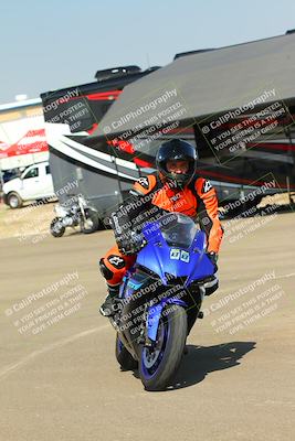 media/Sep-20-2025-TrackDaz (Sat) [[27f0cde673]]/Around the Pits/